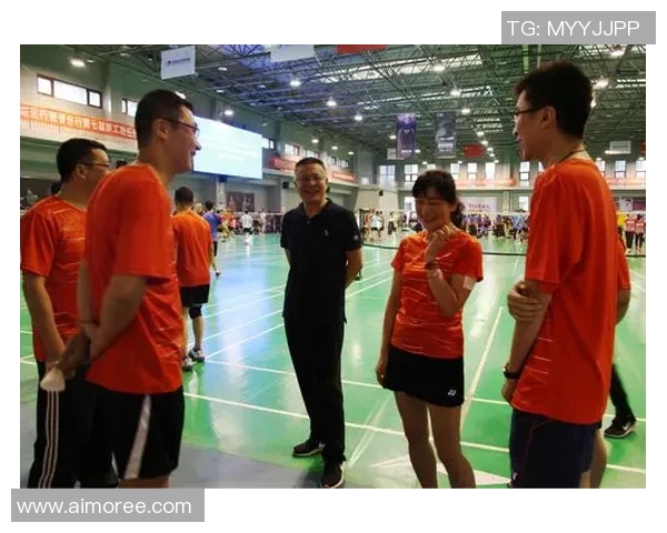 上海羽毛球队盯防策略分析及其在比赛中的成效探讨 上海羽毛球队盯防策略分析及其在比赛中的成效探讨