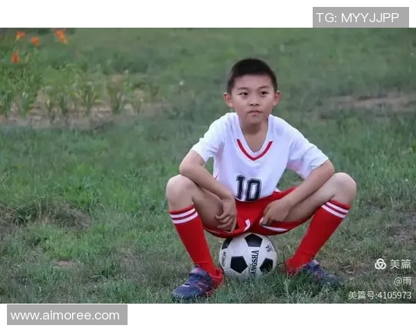 梦中与足球明星畅谈人生理想与比赛激情的奇妙体验