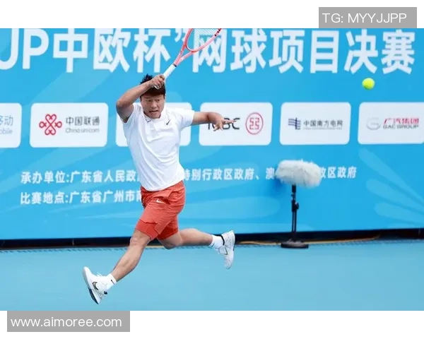 赛后分析:杭州网球队与广州网球队的默契配合与战术探讨 赛后分析:杭州网球队与广州网球队的默契配合与战术探讨