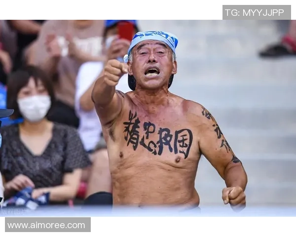 足球明星大爷高清图片欣赏展现他们的风采与魅力 足球明星大爷高清图片欣赏展现他们的风采与魅力